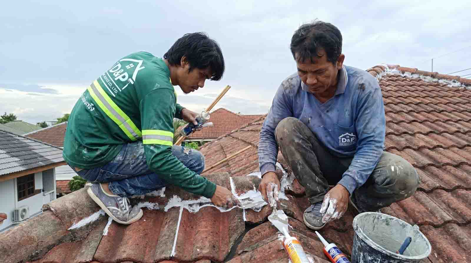 ช่างซ่อมบ้าน_รับเหมา_ ซ่อมหลังคารั่ว